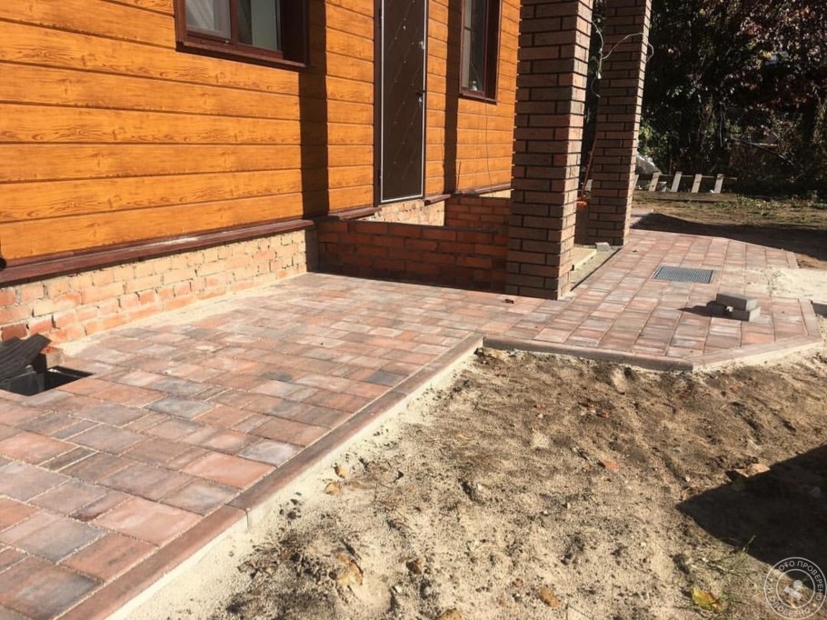 Брусчатка тротуарная отмостка