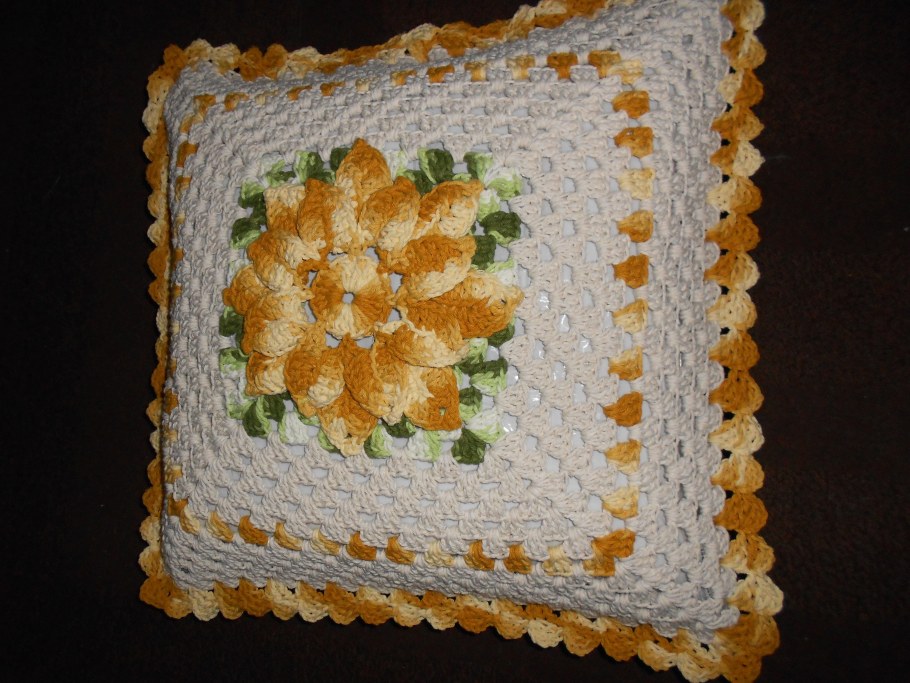 Сказочные подушки крючком