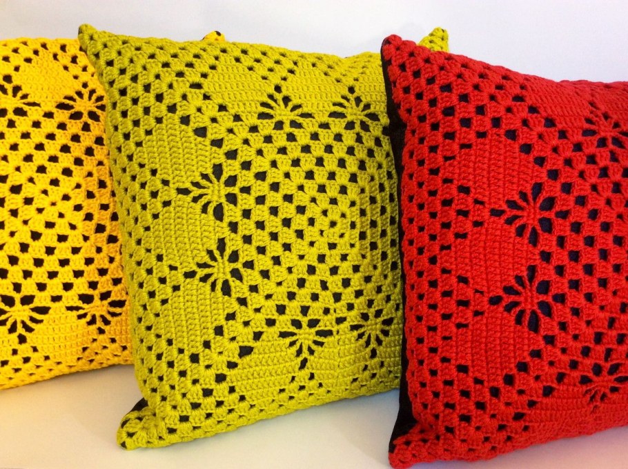 Вязаные наволочки на подушки крючком
