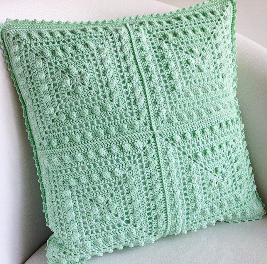 Подушка крючком