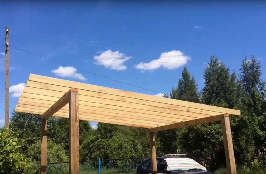 Беседка из доски 50х100 с односкатной крышей