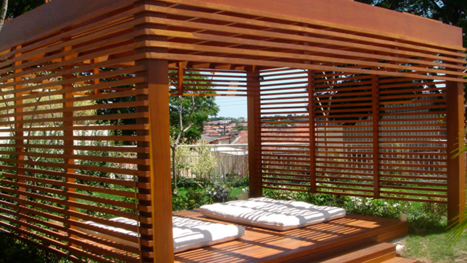 Садовые беседки и перголы