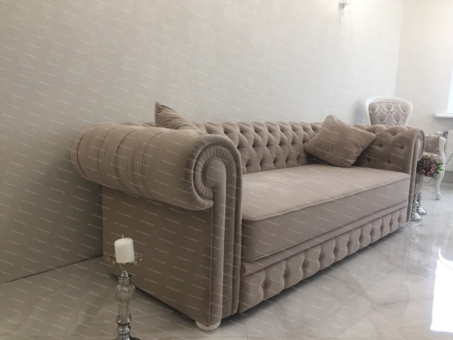 Кухонный диван с каретной стяжкой