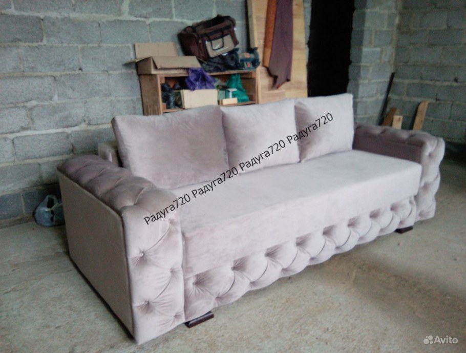 Диван с высокой спинкой каретная стяжка
