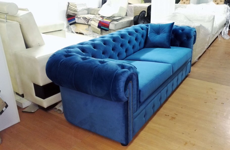 Диван с каретной стяжкой