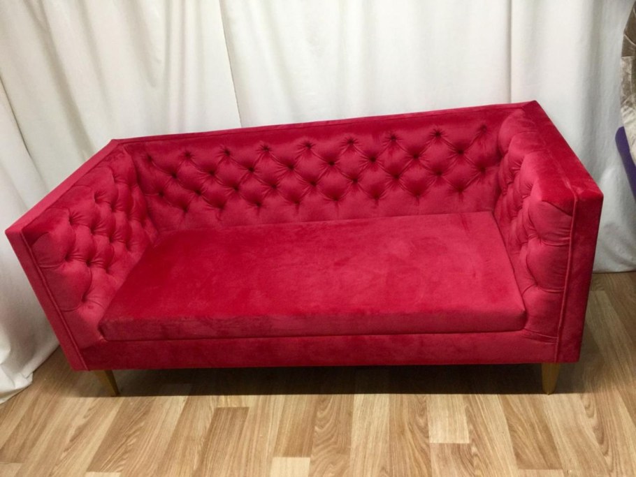 Диван с каретной стяжкой угловой раскладной