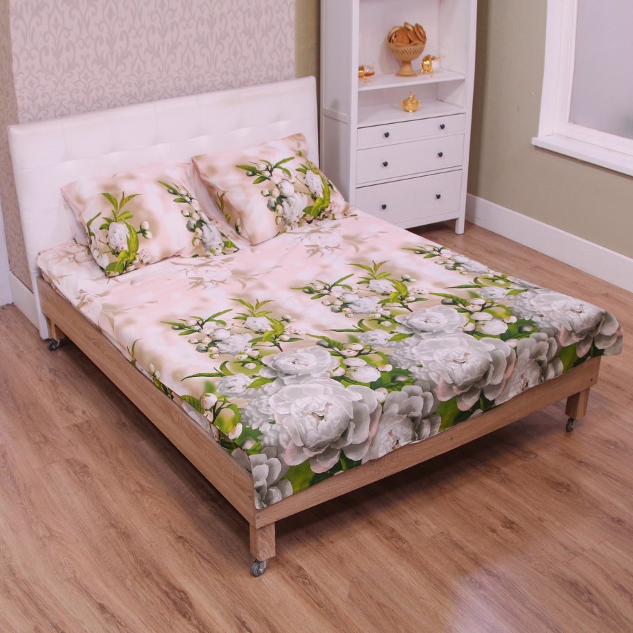 Постельное белье яблони в цвету