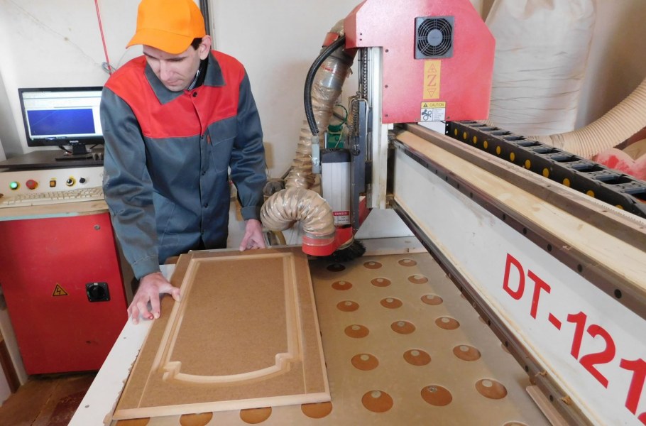 Мебельный станок с ЧПУ