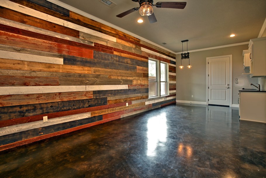 Стена лофт дерево