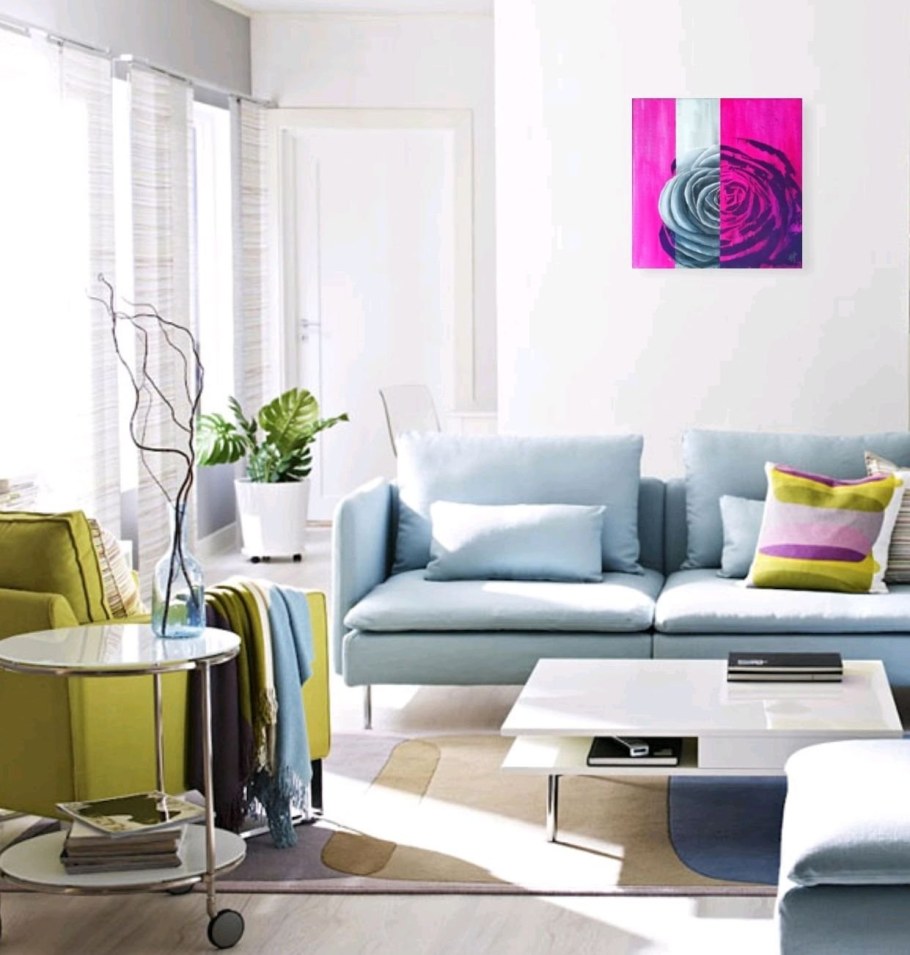 Гостиная с желтыми акцентами