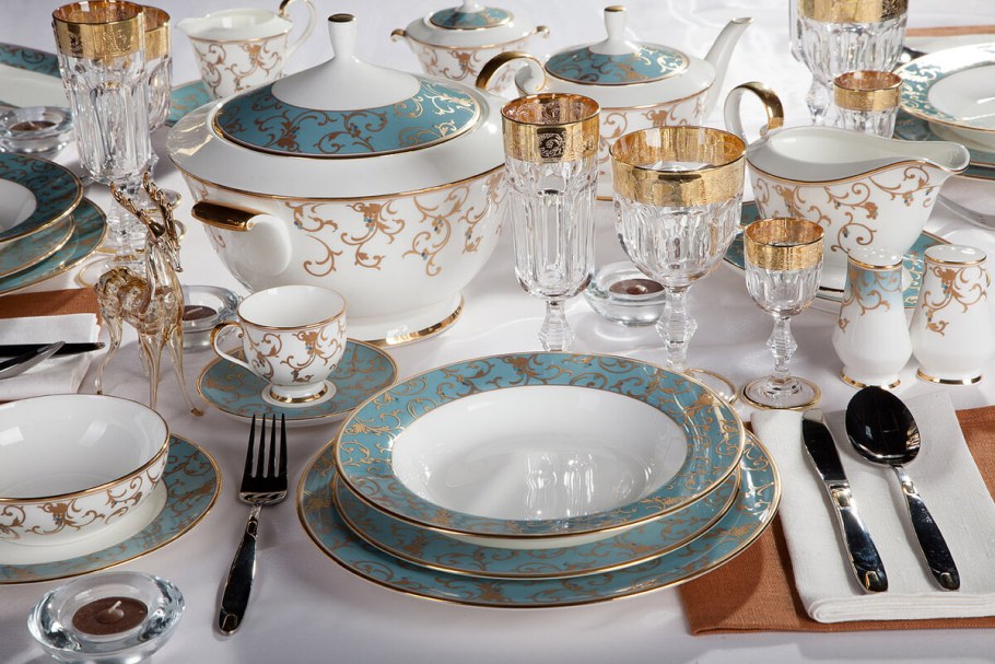 Сервировка в стиле Гжель