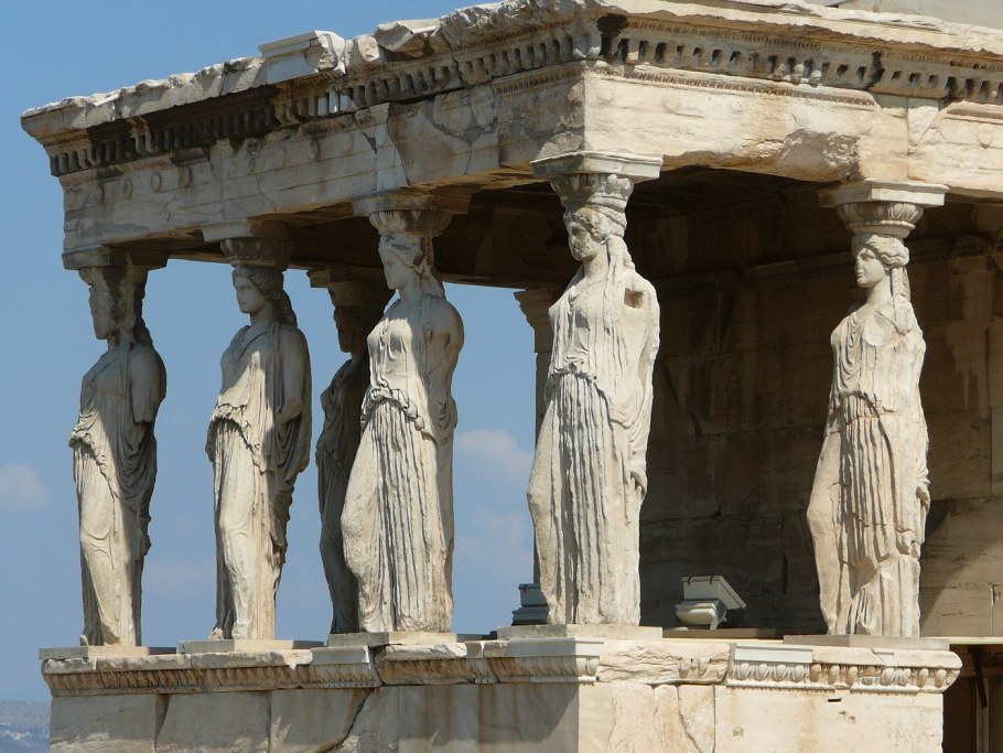 Здание с колоннами