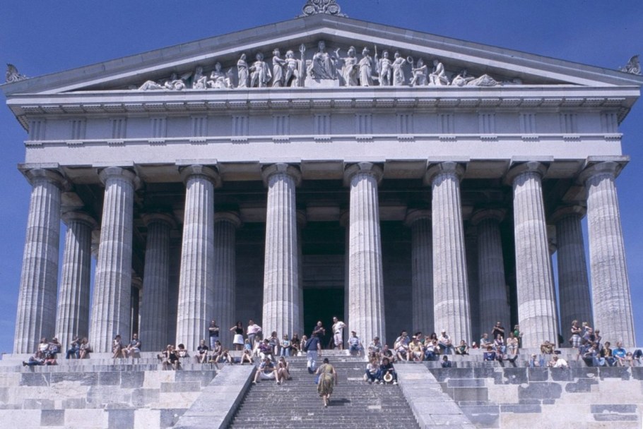 Портик в архитектуре Греции