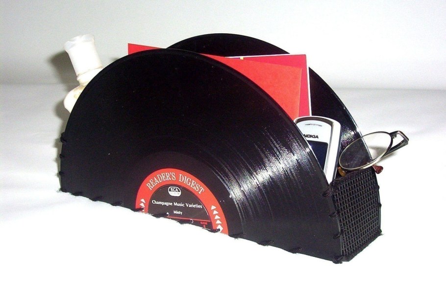 Изделия из виниловых пластинок