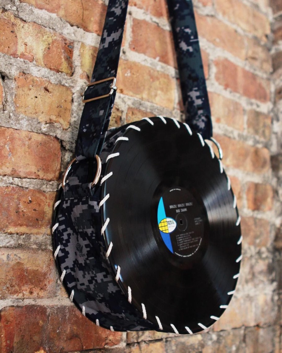 Сумка из пластинок