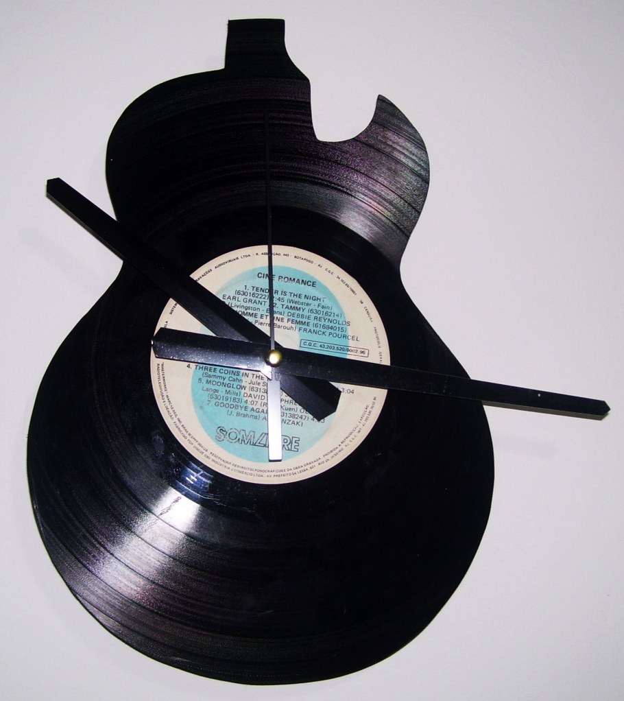 Декор из виниловых пластинок