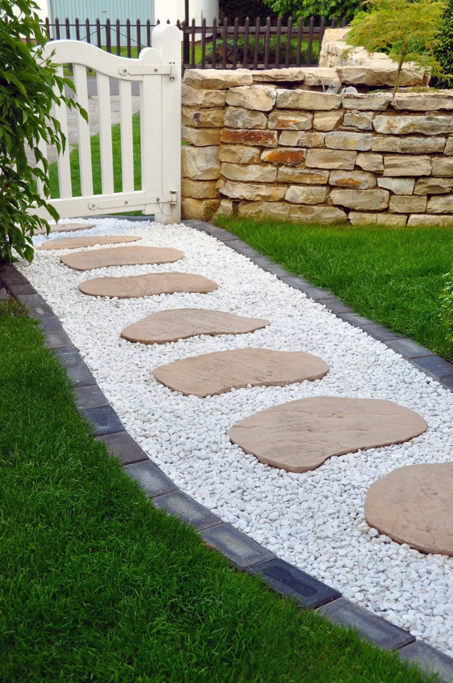 Мелкий камень для дорожек