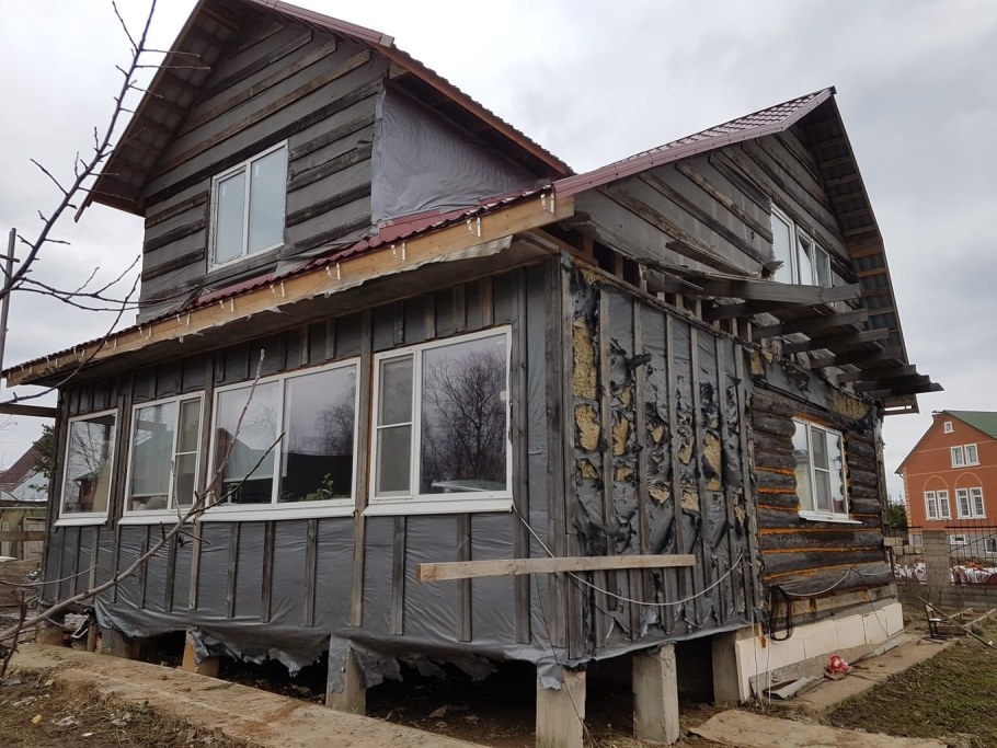 Реконструкция старого деревянного дома