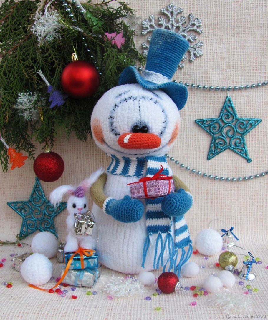 Вязаный Снеговичок