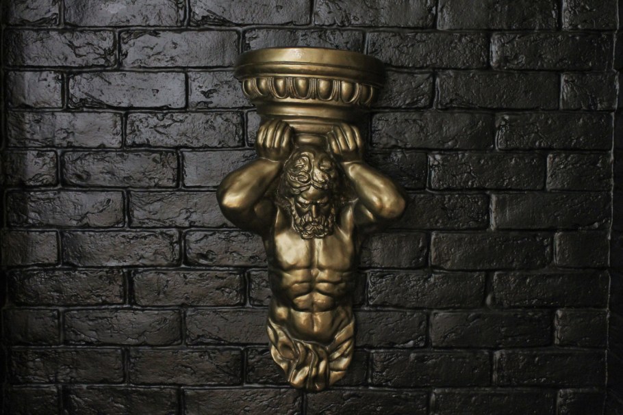 Атлант резьба по дереву