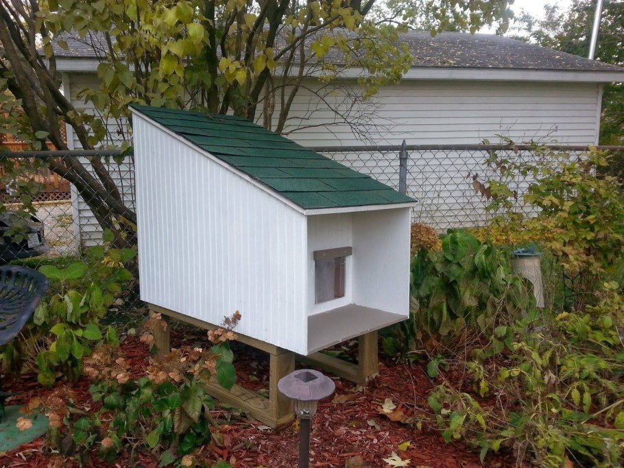 Домик для кошек уличный утепленный