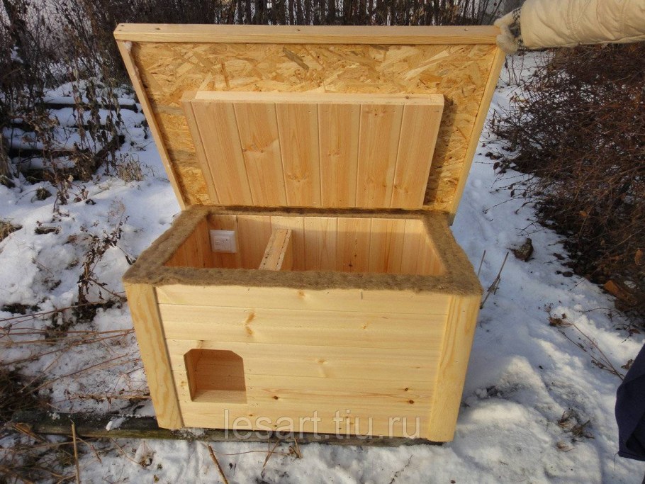 Зимний уличный домик для кота