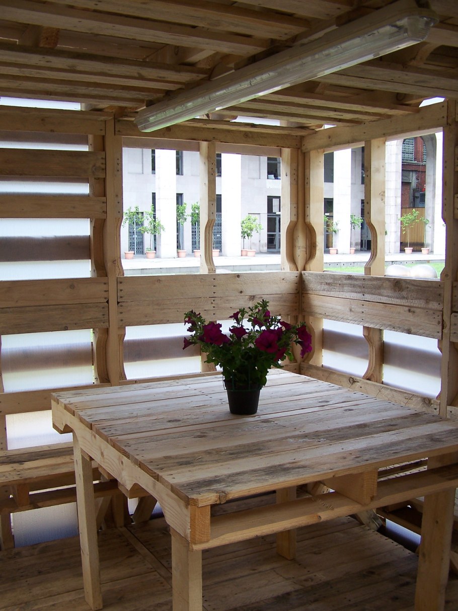 Беседка из полетов