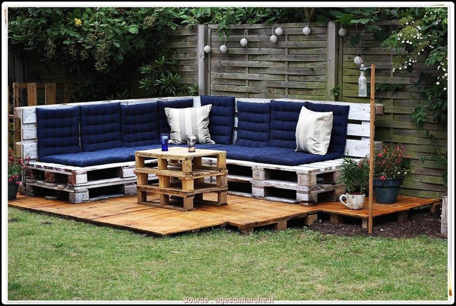 Пол беседки из поддонов