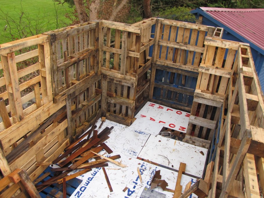 Домик для девочки из поддонов