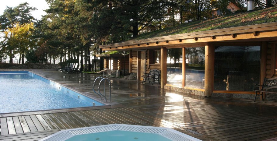 Охта парк бассейн