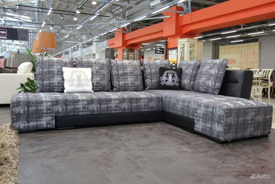 Рынок Локомотив диваны