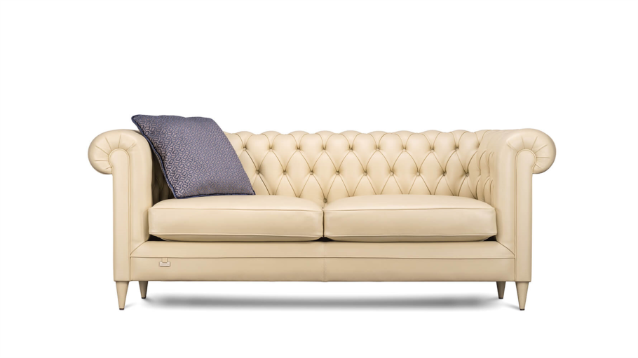 Диван Честер трехместный бежевый