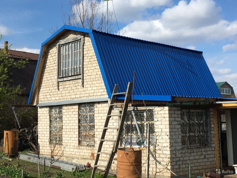 Крыши дачных домов