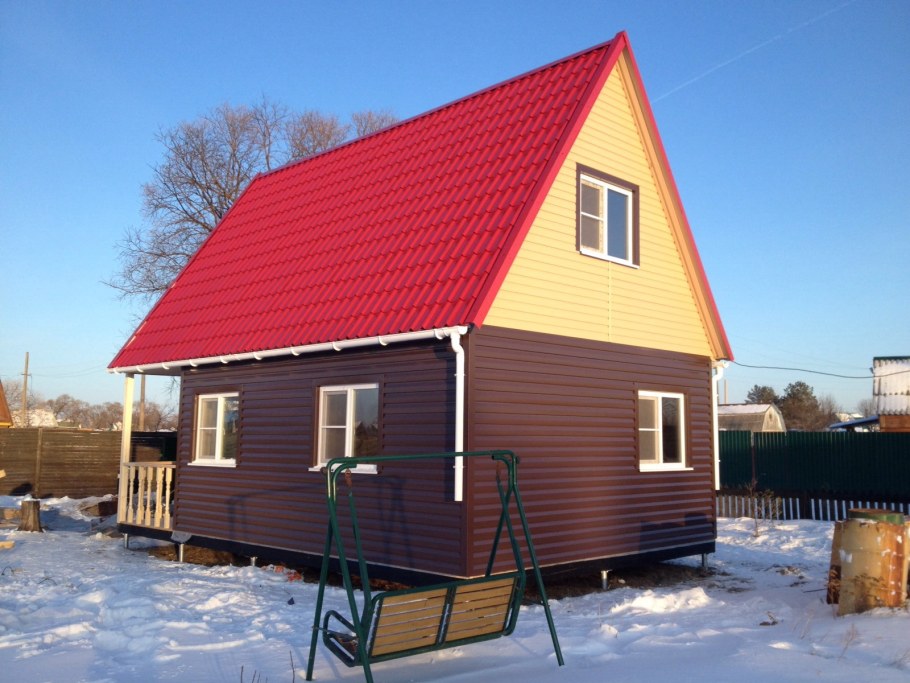 Крыши дачных домов