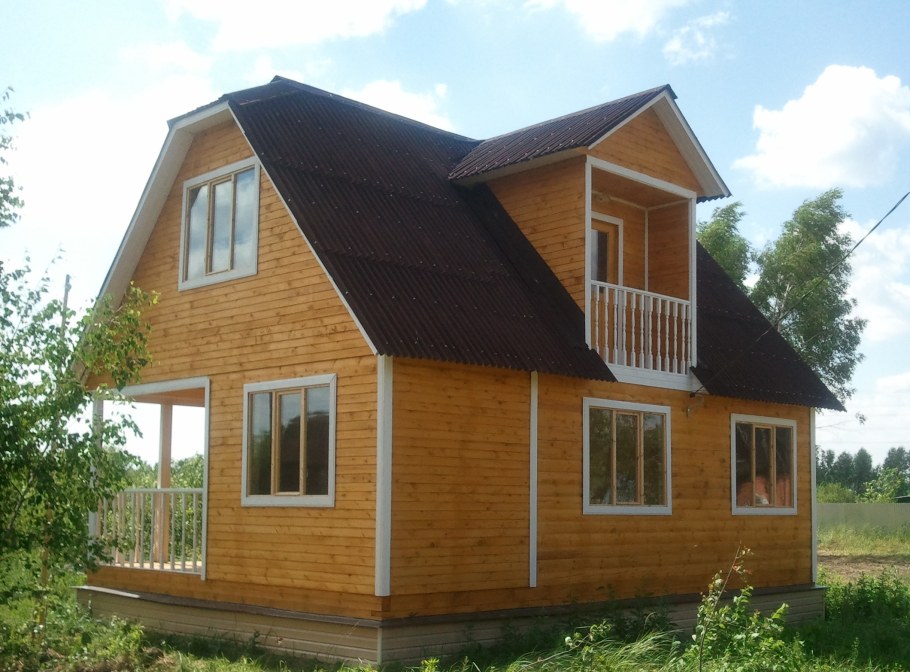 Мансардная крыша с кукушкой