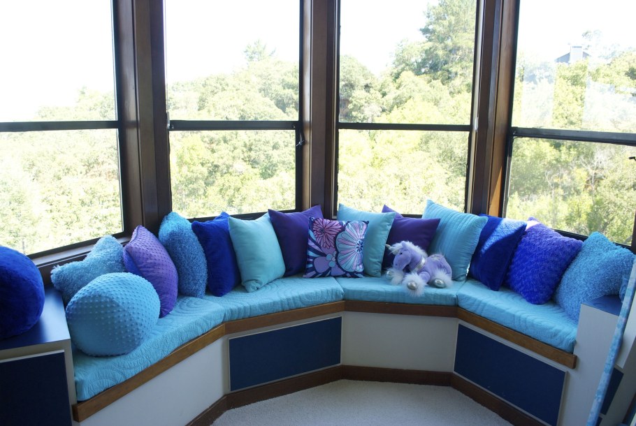 Эркер диван подоконник