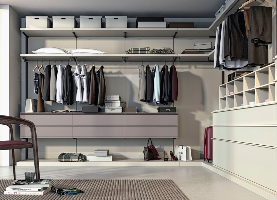 Гардеробная комната ПАКС икеа в интерьере