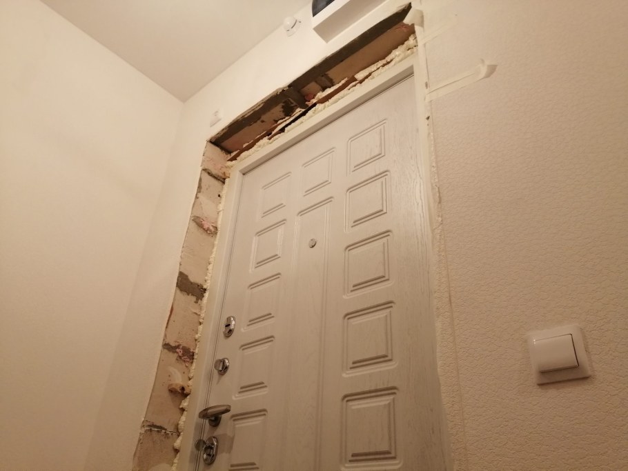 Наличники на входную дверь