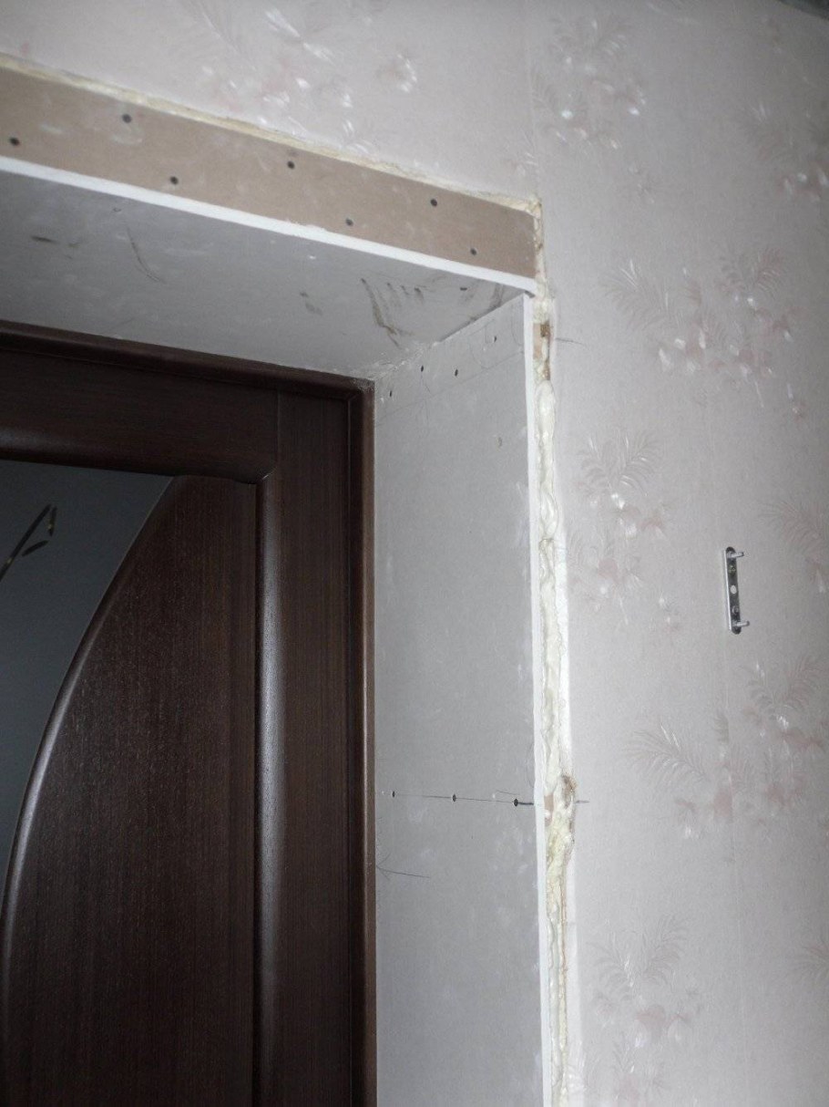 Отделка дверных откосов