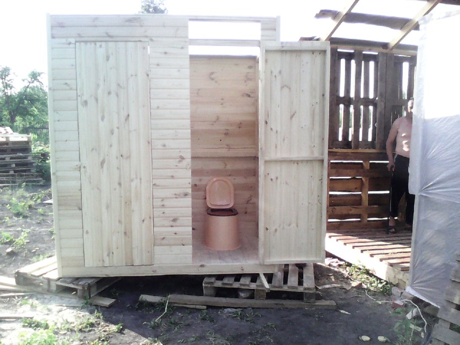 Дачные душевые совмещенные с туалетами