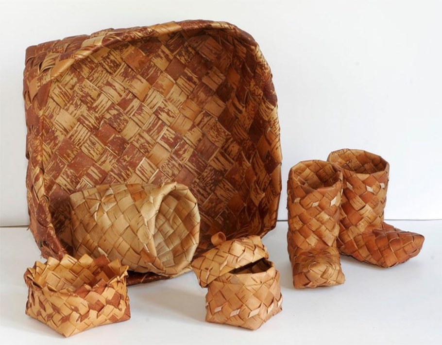 Берестяной промысел лапти