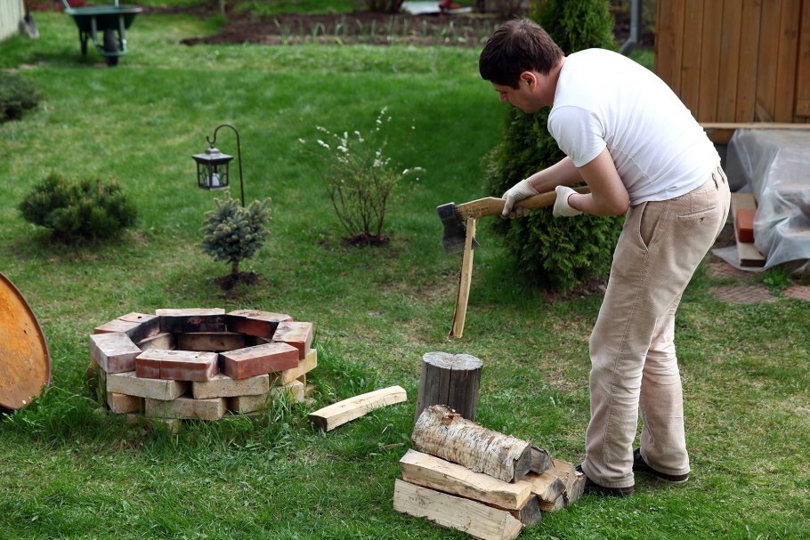 Очаг на даче своими руками