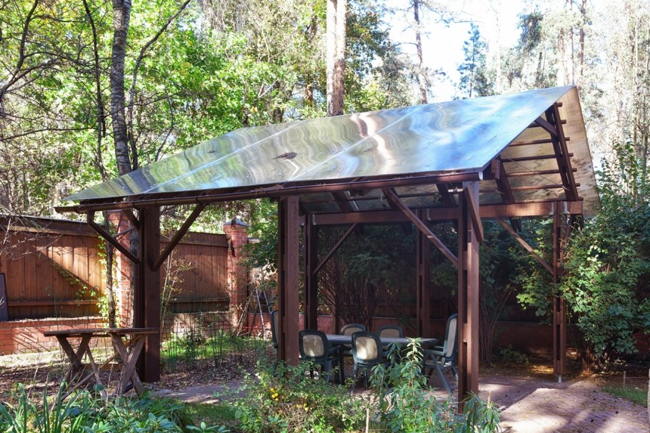 Оригинальные навесы для дачи