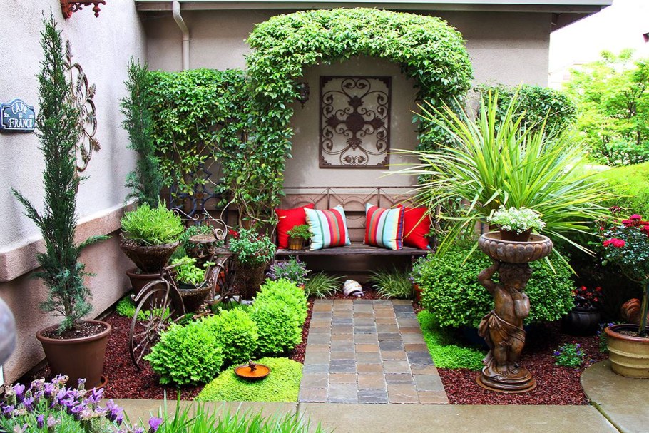 Идеи клумб для дачи своими руками