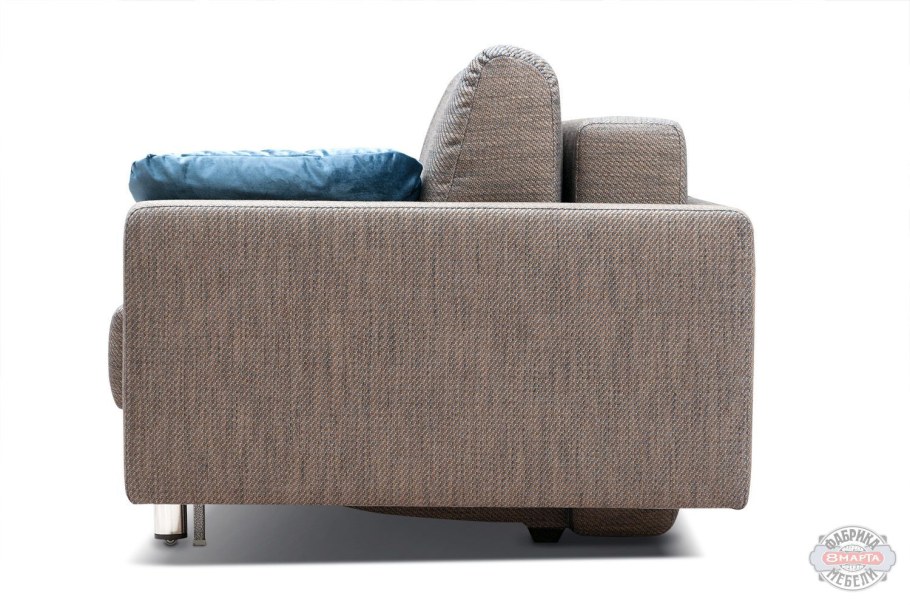 Дизайнерский диван с деревянными ножками