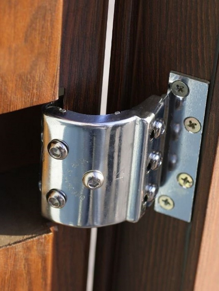 Петли для входной двери с притвором