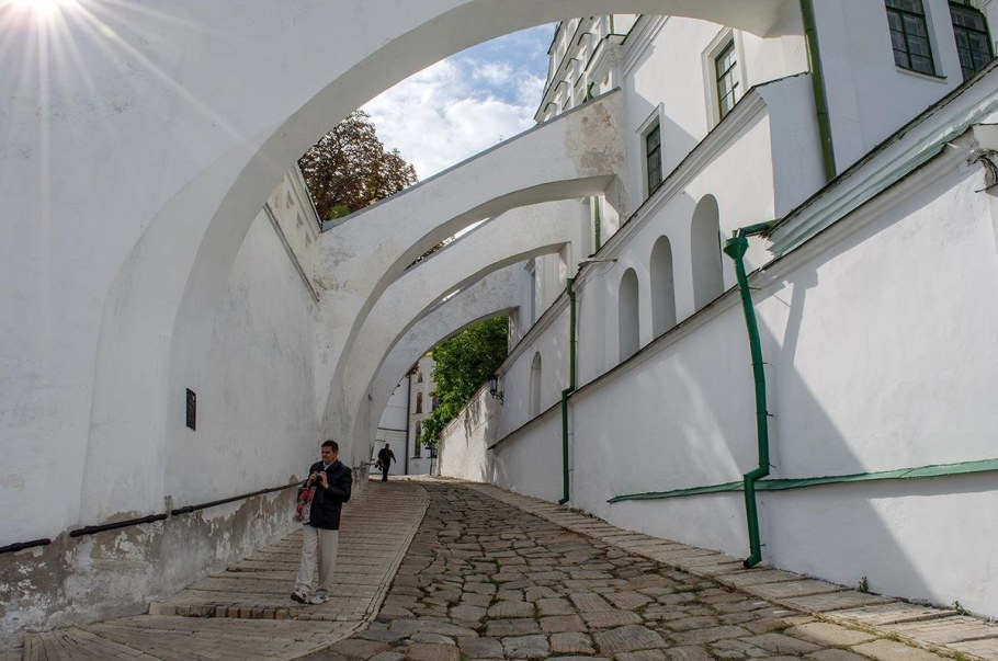 КОНТРФОРС монастырь