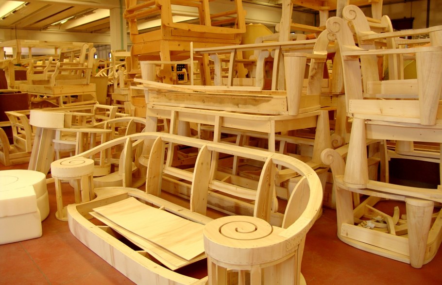 Производство изделий из дерева