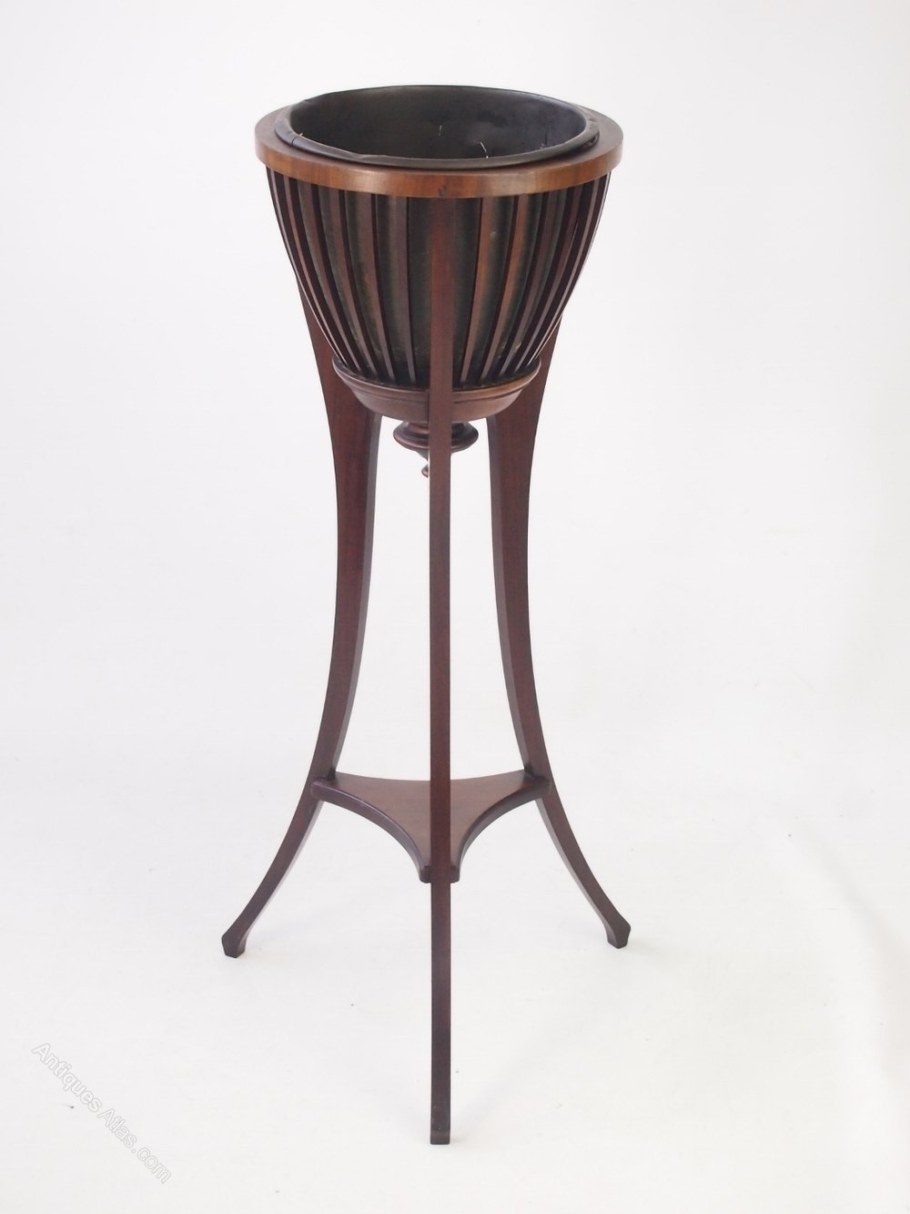 Жардиньерка Венская