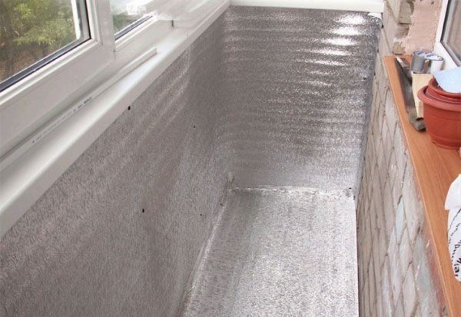 Обшивка балкона